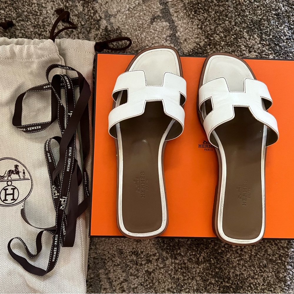 Hermes Oran Sandals - White 35.5 (5 1/2)
